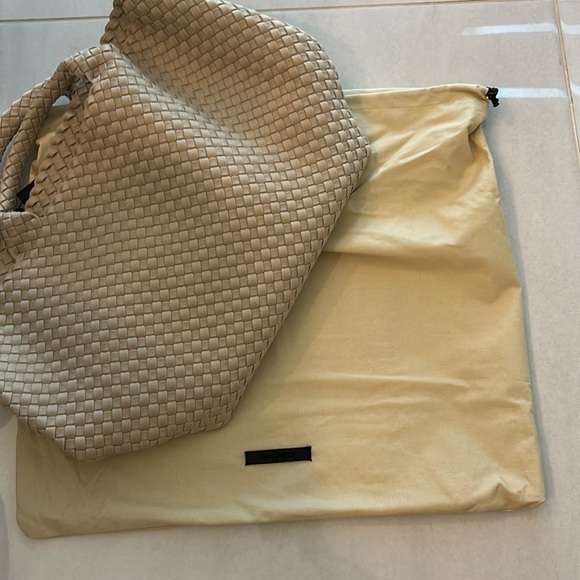 Naghedi new with tags medium St. Barths tote in Ecru - Picture 7 of 10